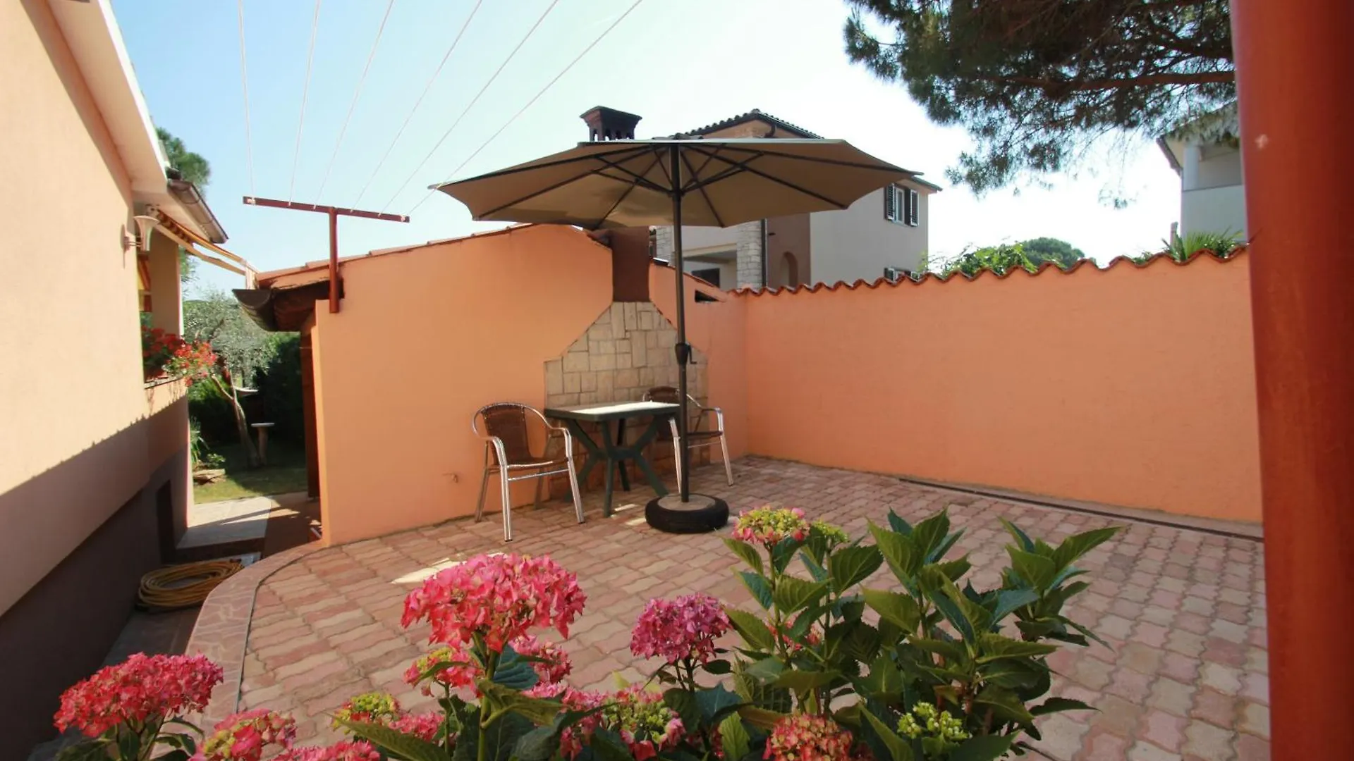 Apartments Jeromela Fazana